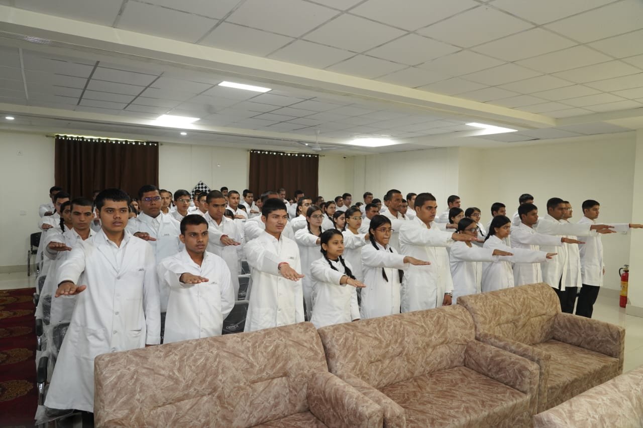 White coat ceremony of MBBS 2025 Batch (4)